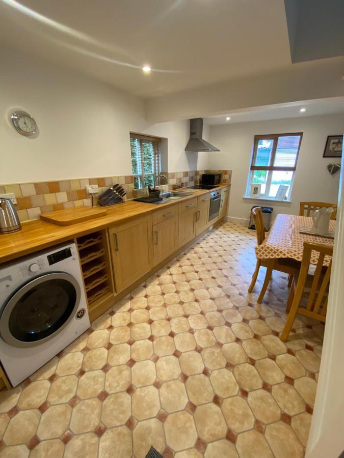 Ferienwohnung Inkwell Chippenham  Exterior foto
